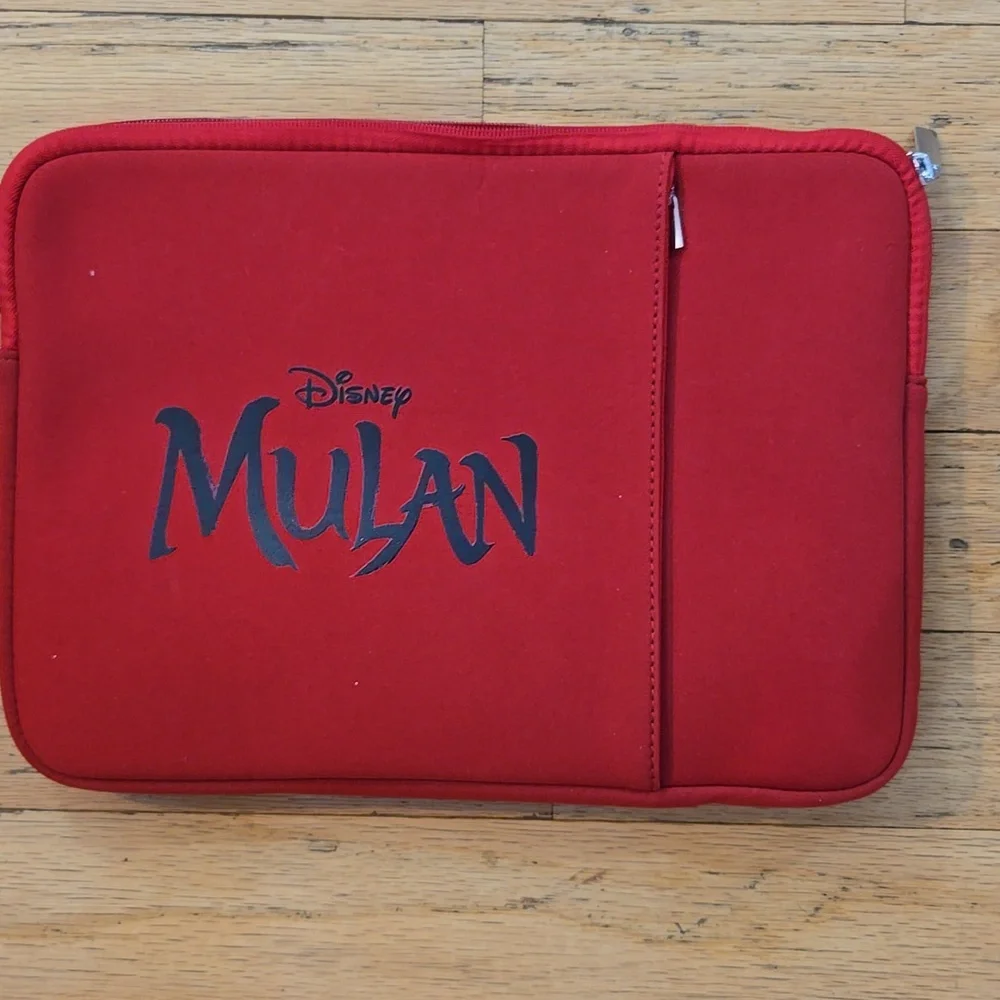 Disney Mulan Universal 13